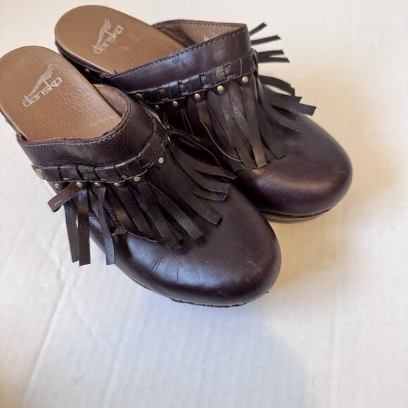 Dansko Shoes Womens Size 40 Leather Clogs Block Heel Stud Fringe Mule Retro - Picture 9 of 11